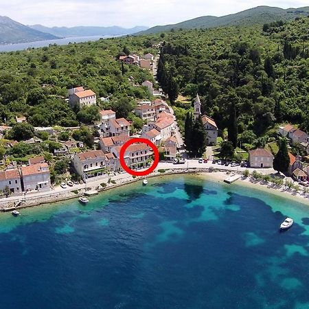 Apartments And Rooms By The Sea Racisce, Korcula - 4341 Екстериор снимка