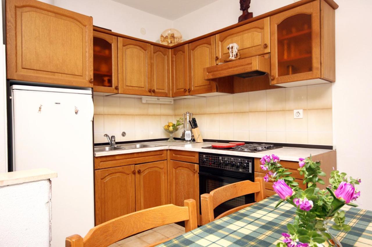 Apartments And Rooms By The Sea Racisce, Korcula - 4341 Екстериор снимка