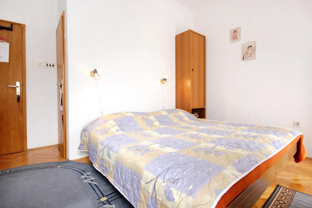Apartments And Rooms By The Sea Racisce, Korcula - 4341 Екстериор снимка