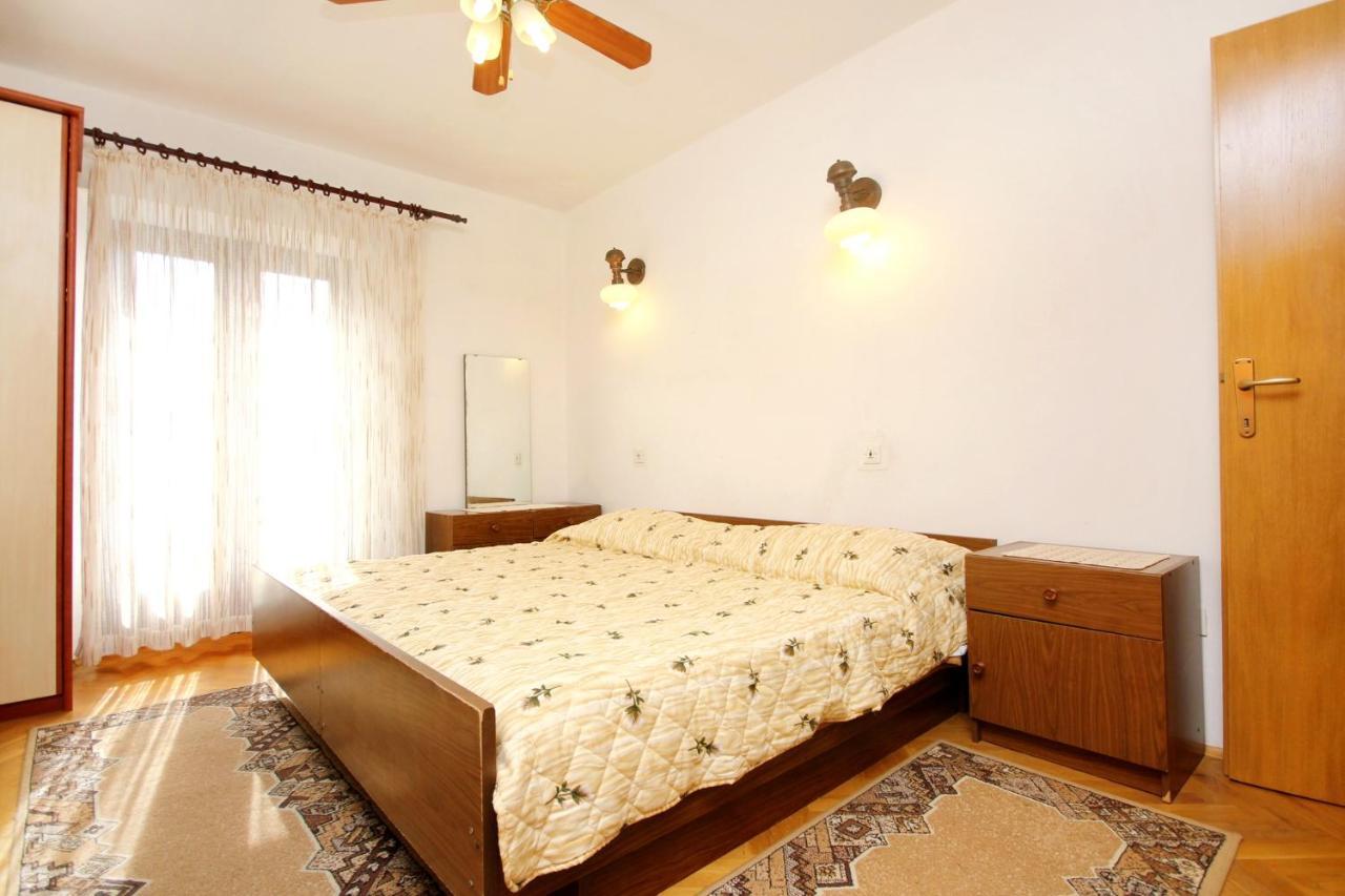Apartments And Rooms By The Sea Racisce, Korcula - 4341 Екстериор снимка