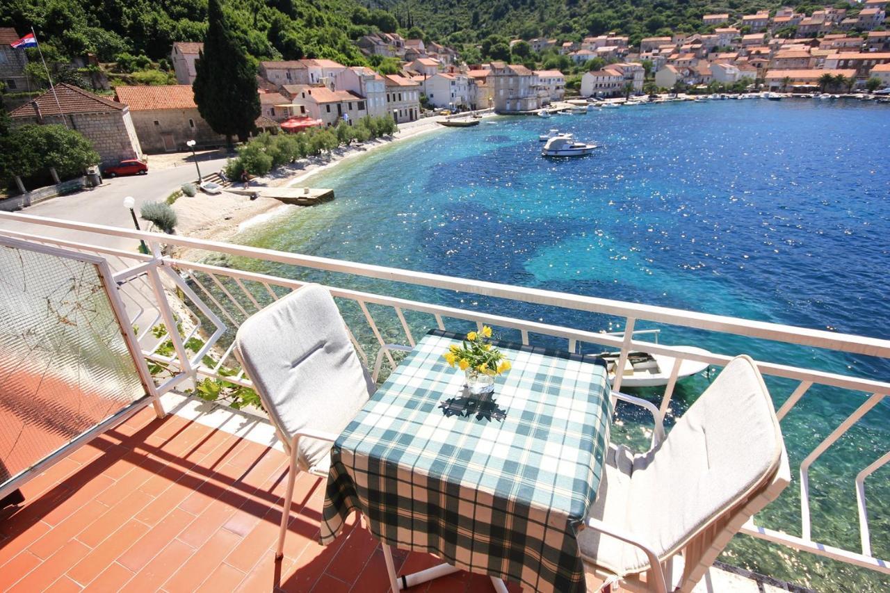 Apartments And Rooms By The Sea Racisce, Korcula - 4341 Екстериор снимка